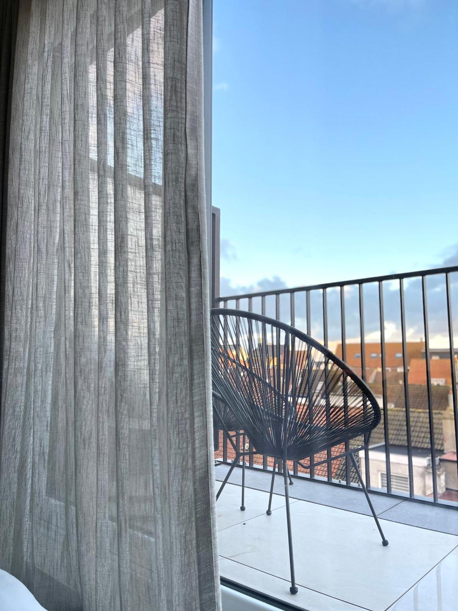 Апартаменты Molo Roof - Stylish Penthouse With Marina View Blankenberge Within Walking Distance From The Sea - 15 Km From Bruges Экстерьер фото