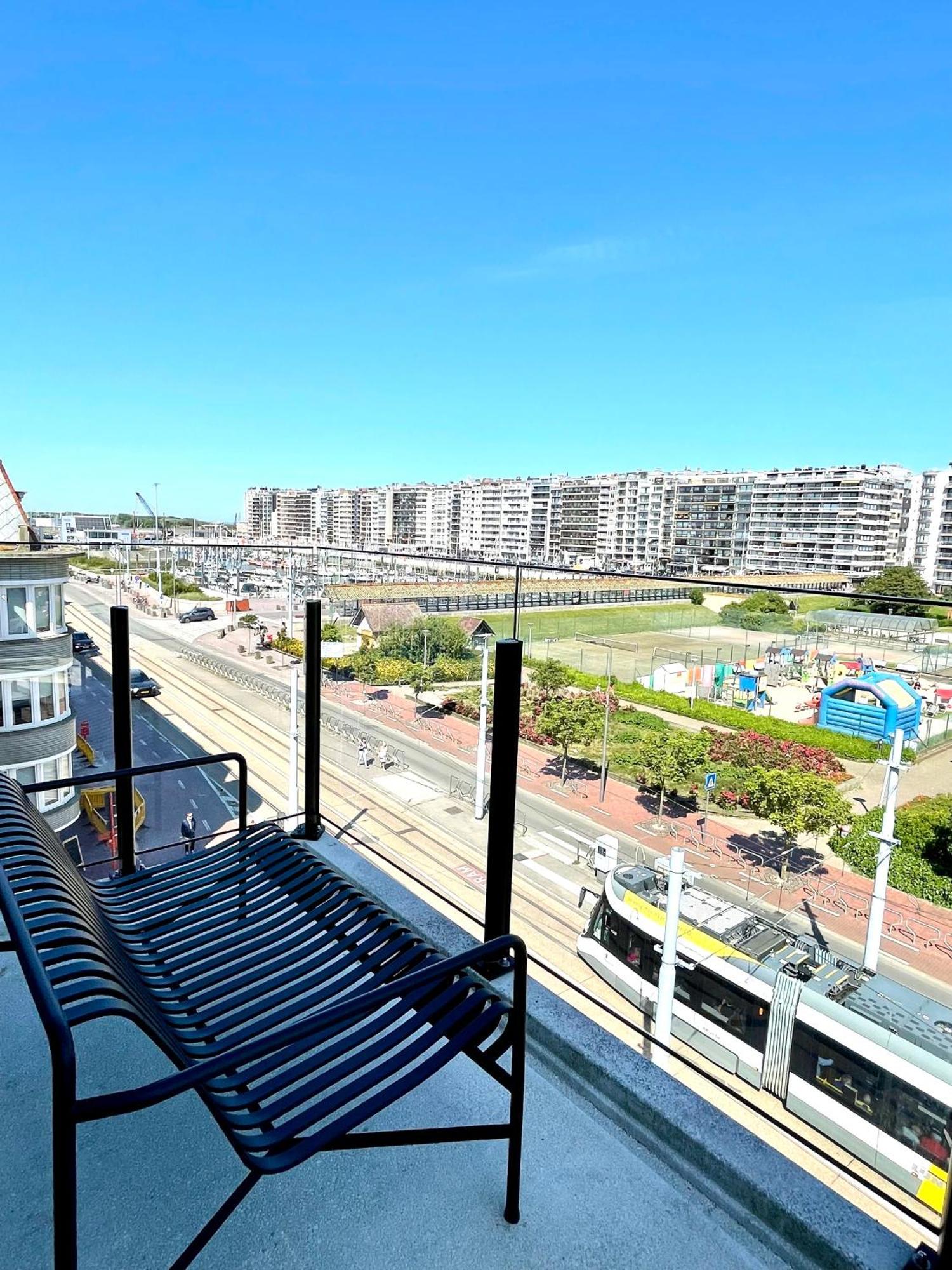 Апартаменты Molo Roof - Stylish Penthouse With Marina View Blankenberge Within Walking Distance From The Sea - 15 Km From Bruges Экстерьер фото